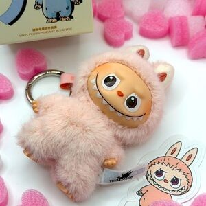 THE MONSTERS Pin for Love Letter G Pink Plush Vinyl Keychain Blind Box